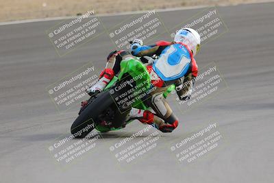 media/Dec-17-2022-SoCal Trackdays (Sat) [[224abd9271]]/Turn 10 Backside (120pm)/